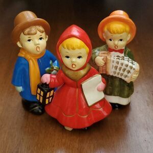 Set of 3 Ceramic Christimas Carolers